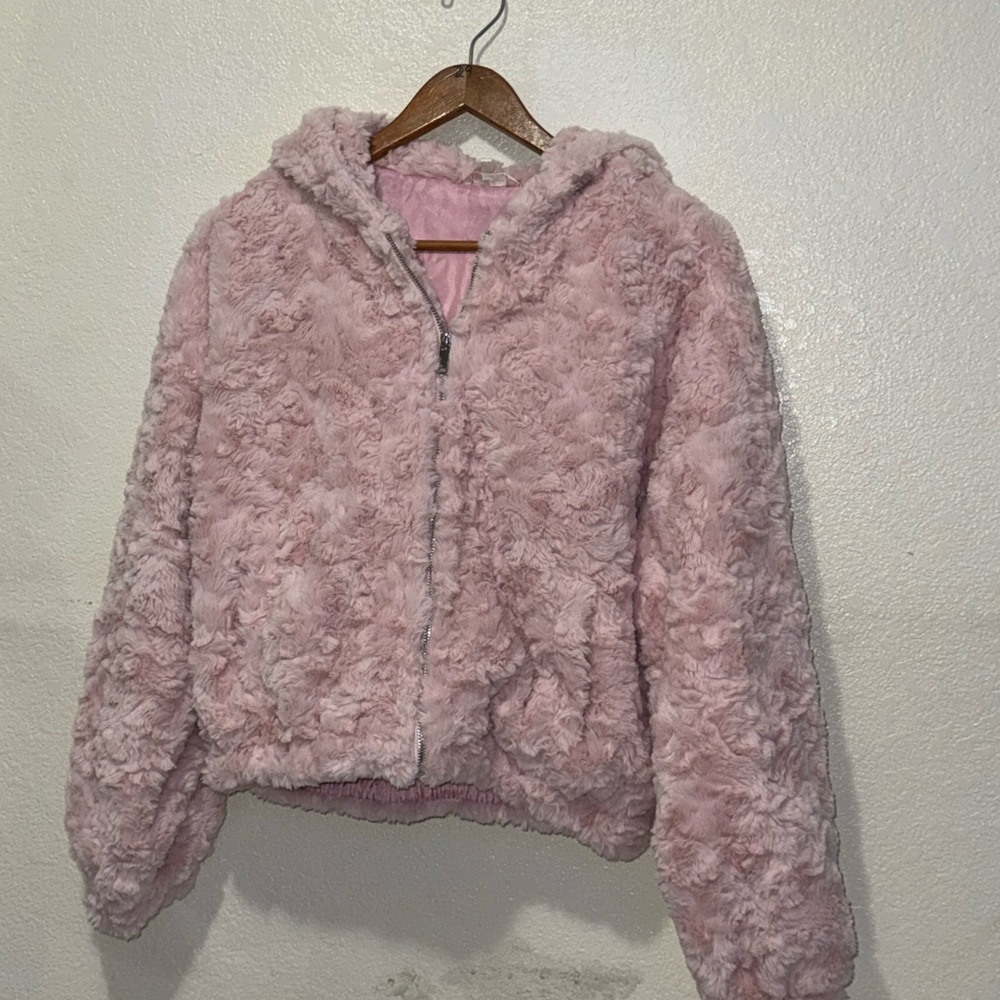 Pink Puffer Jacket with Hood and Plush Material